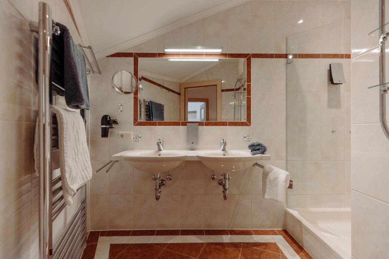 Johanneshof Apartment *